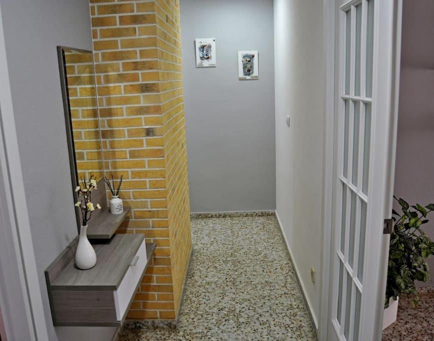 Апартаменты Apartamento Amplio Y Luminoso Plaza America, Wifi Аликанте Экстерьер фото